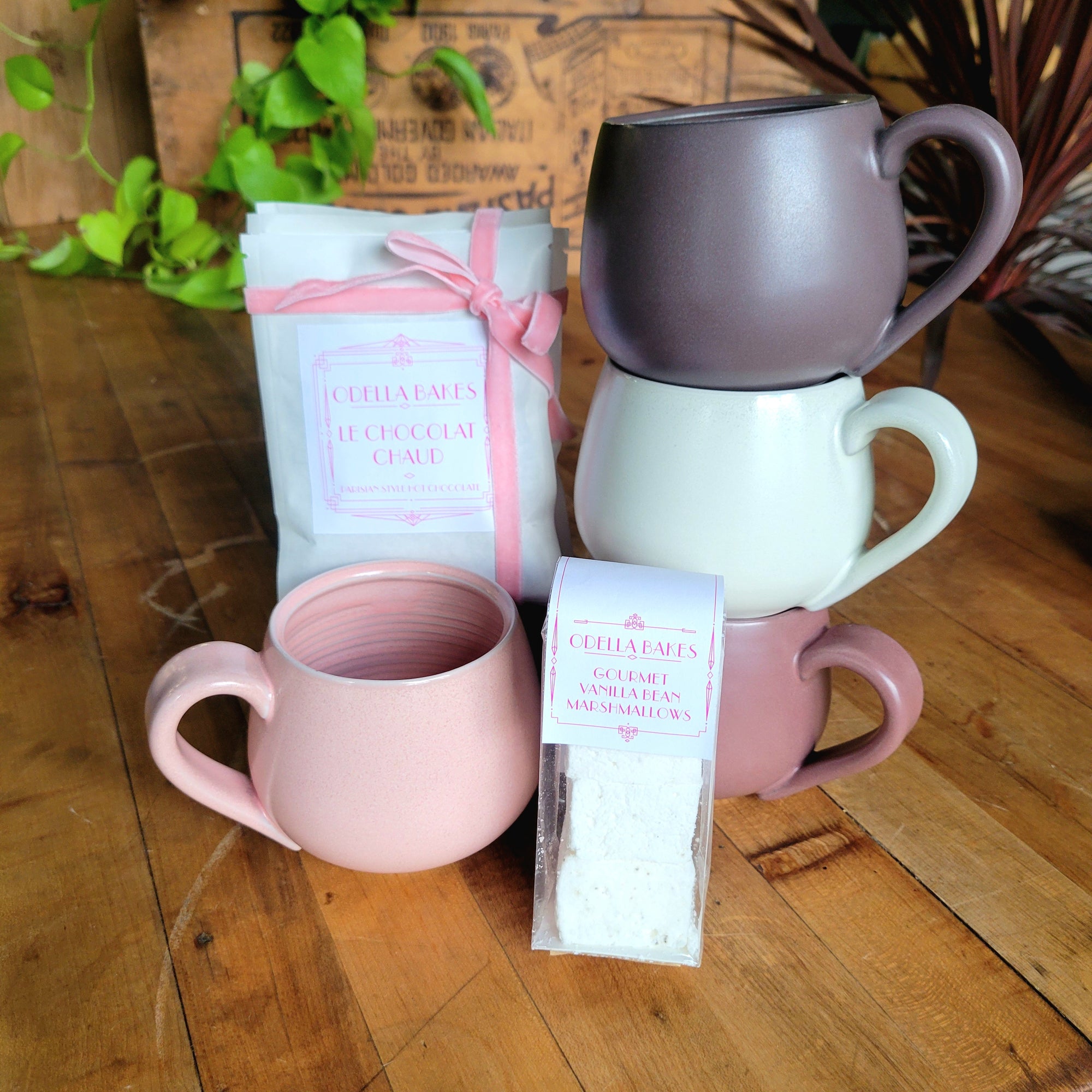 CMS x Odella Bakes- Short Mug & Hot Cocoa kit- Set of 4
