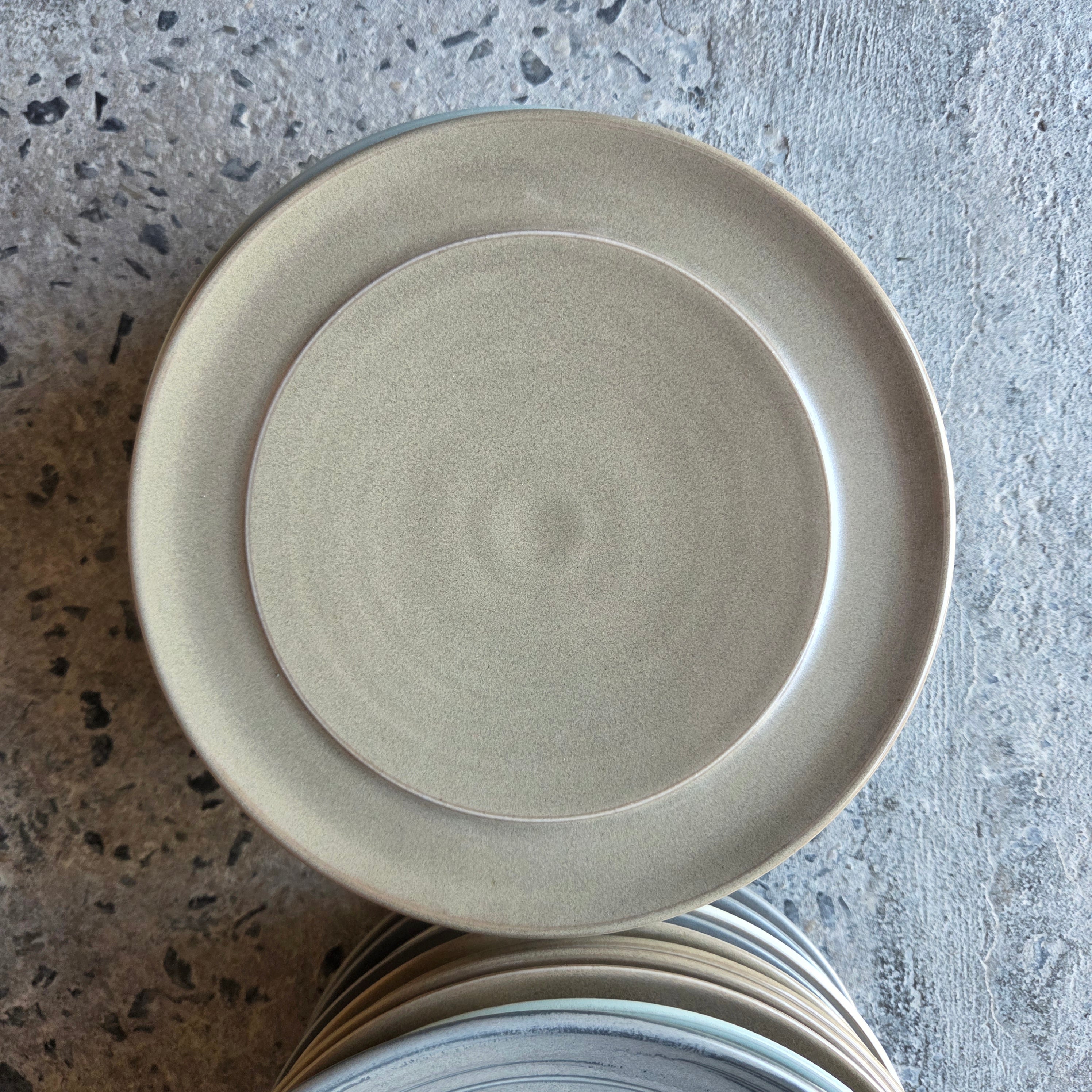9" Frame Plates — Hospitality Overstock Set of 24 (Mix)