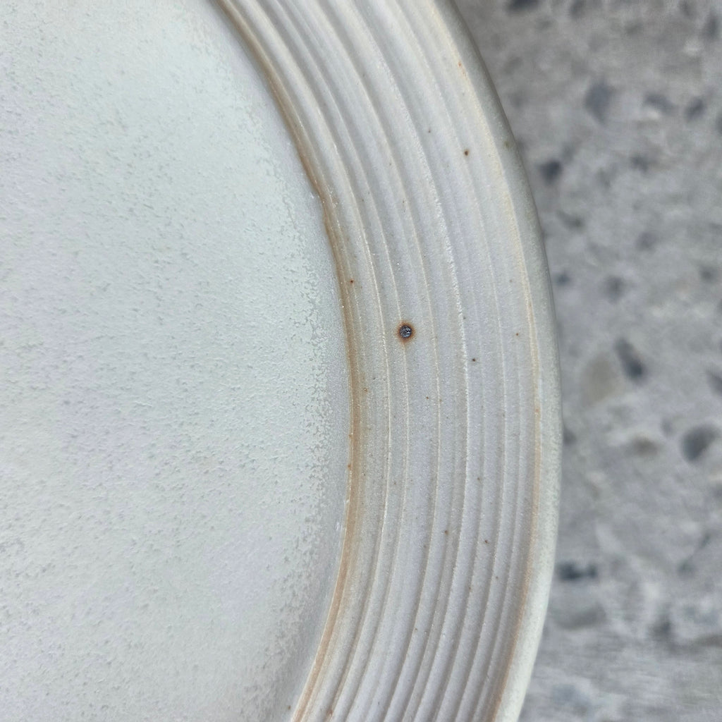 9" Frame Plates — Hospitality Overstock Set of 20 (Meringue - Raw Frame)